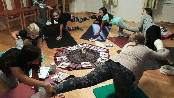 SarahkidsTeenieYogaGalerie13%23